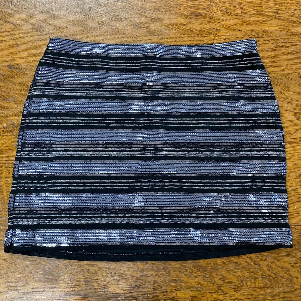 Express Sequin skirt